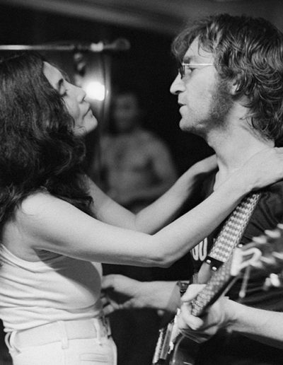 John Lennon and Yoko Ono at Butterfly Studios in New York City. August 1972. © Bob Gruen